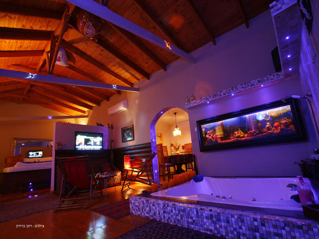 השכרת חדרים לפי שעות בשרון - מקום בטבע, בצרה